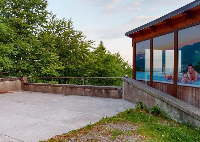 普拉尼纳斯基辛塔尔佩特赫瓦斯酒店 酒店 *